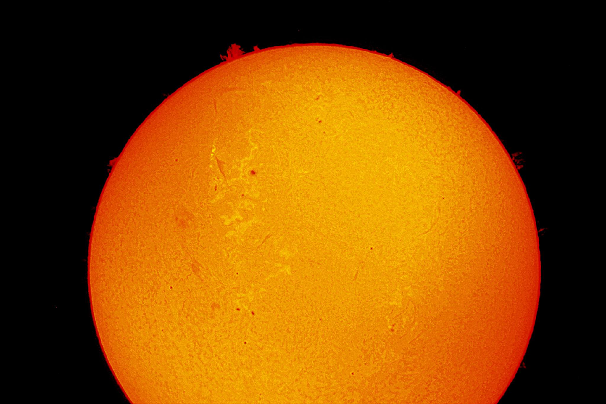 Soleil en Halpha -  PST Coronado.jpg